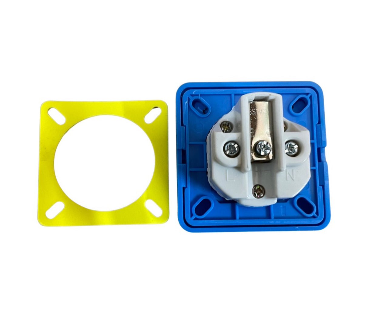 1012131 - UK 3-Pin Socket - Hyundai HY2800L-2 Petrol Site Generator