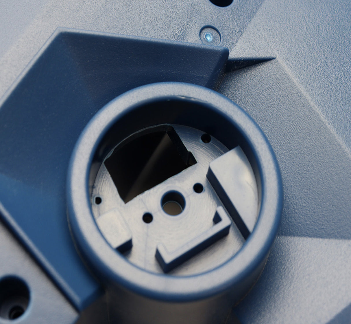 1308050 - Right Side Casing - Hyundai HYHT40Li Hedge Trimmer