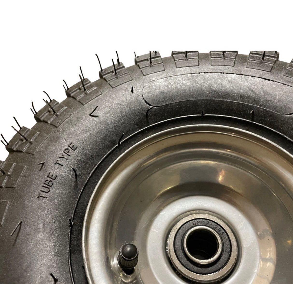 1091054 - 10" Pneumatic Wheel - Hyundai HYCH700 Chipper Shredder