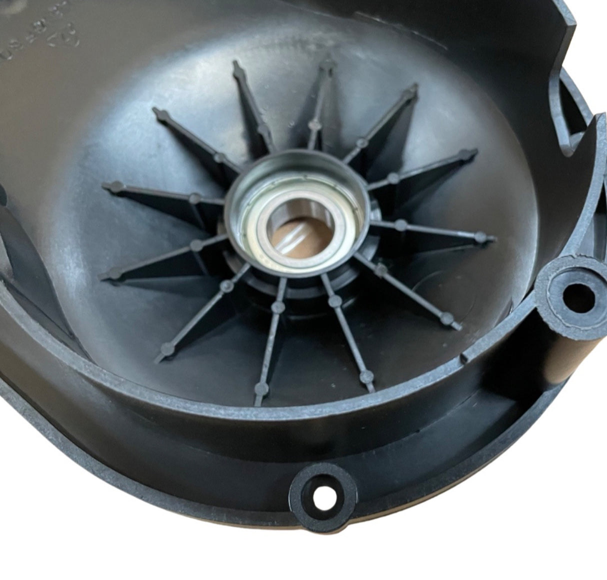 1357070 - Gearbox Upper Cover - Hyundai HYCH2400E Garden Shredder