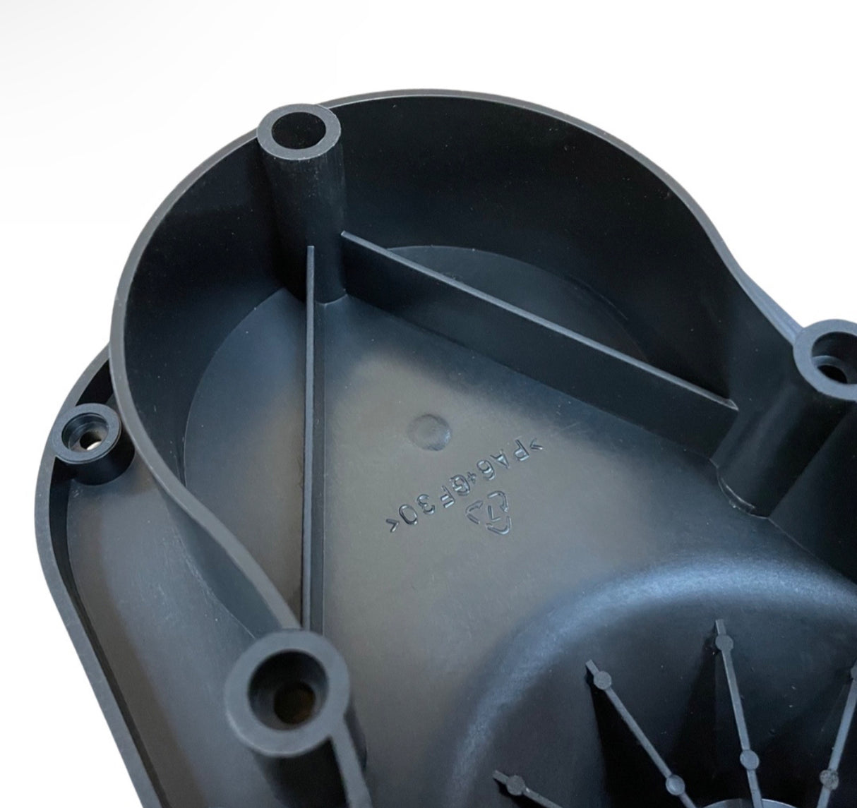 1357070 - Gearbox Upper Cover - Hyundai HYCH2400E Garden Shredder