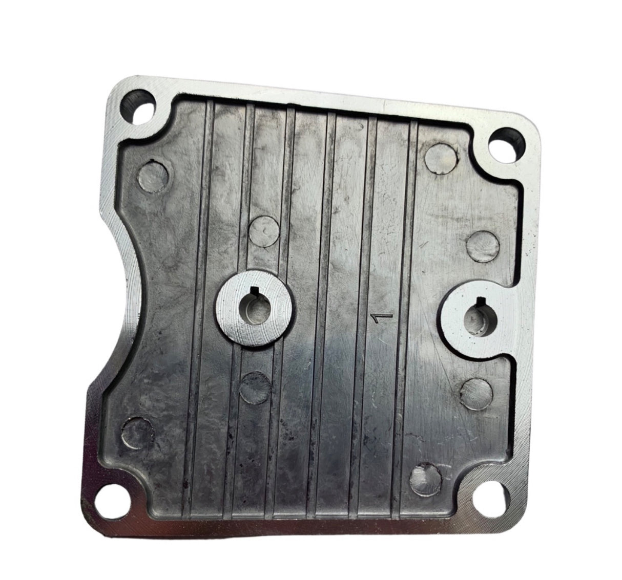1166107 - Cylinder Head Side Cover - Hyundai HY4B76 Leaf Blower
