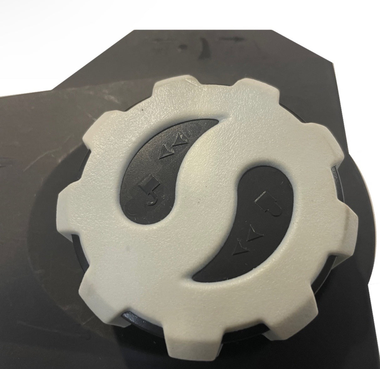 1128096 - Chain Adjustment Cover - Hyundai HYC1600E Corded Chainsaw