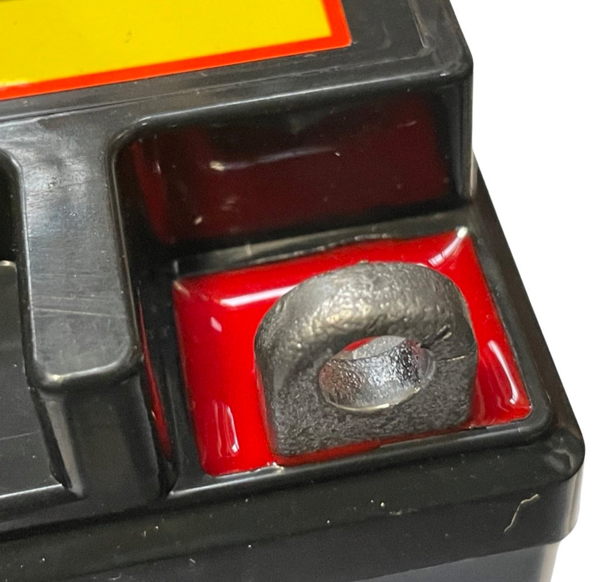 1093067 - Genuine 6MF6L Battery - Hyundai HYCH7070E-2 Wood Chipper